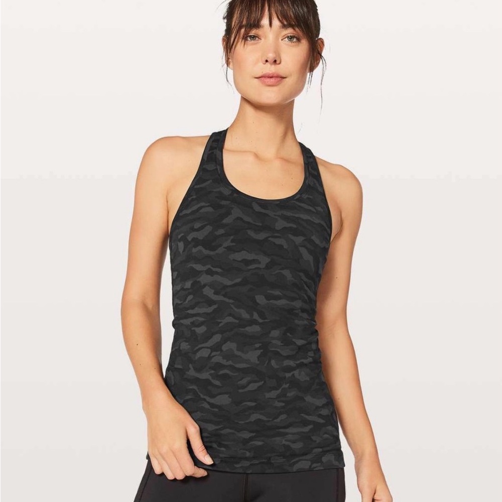 lululemon athletica Black Camouflage Tank Top size 4 - Picture 1 of 5